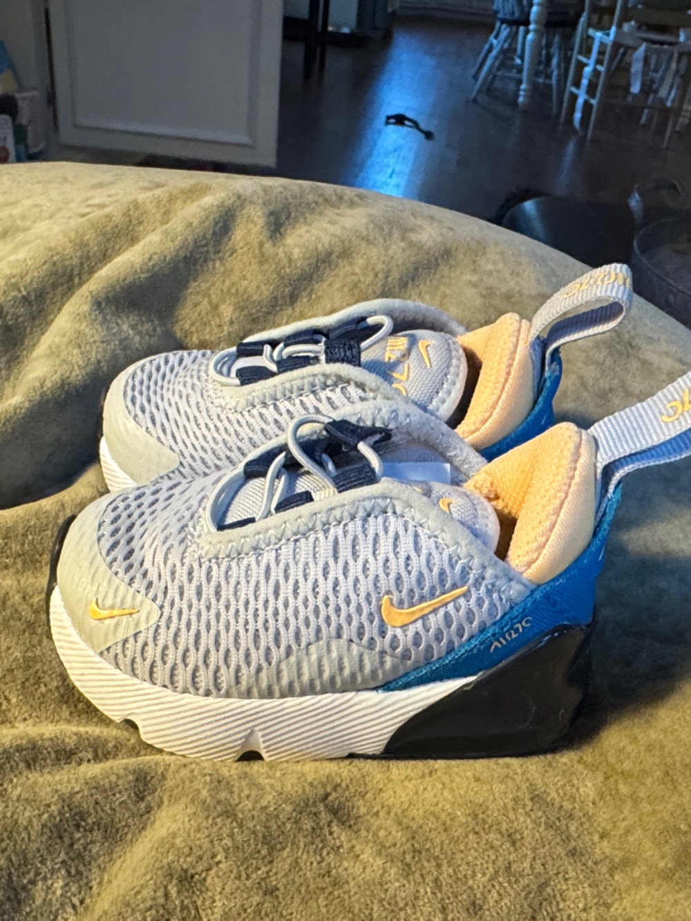 Nike Kids Size 3C Light Blue and Melon Tint Slip-On Sneakers